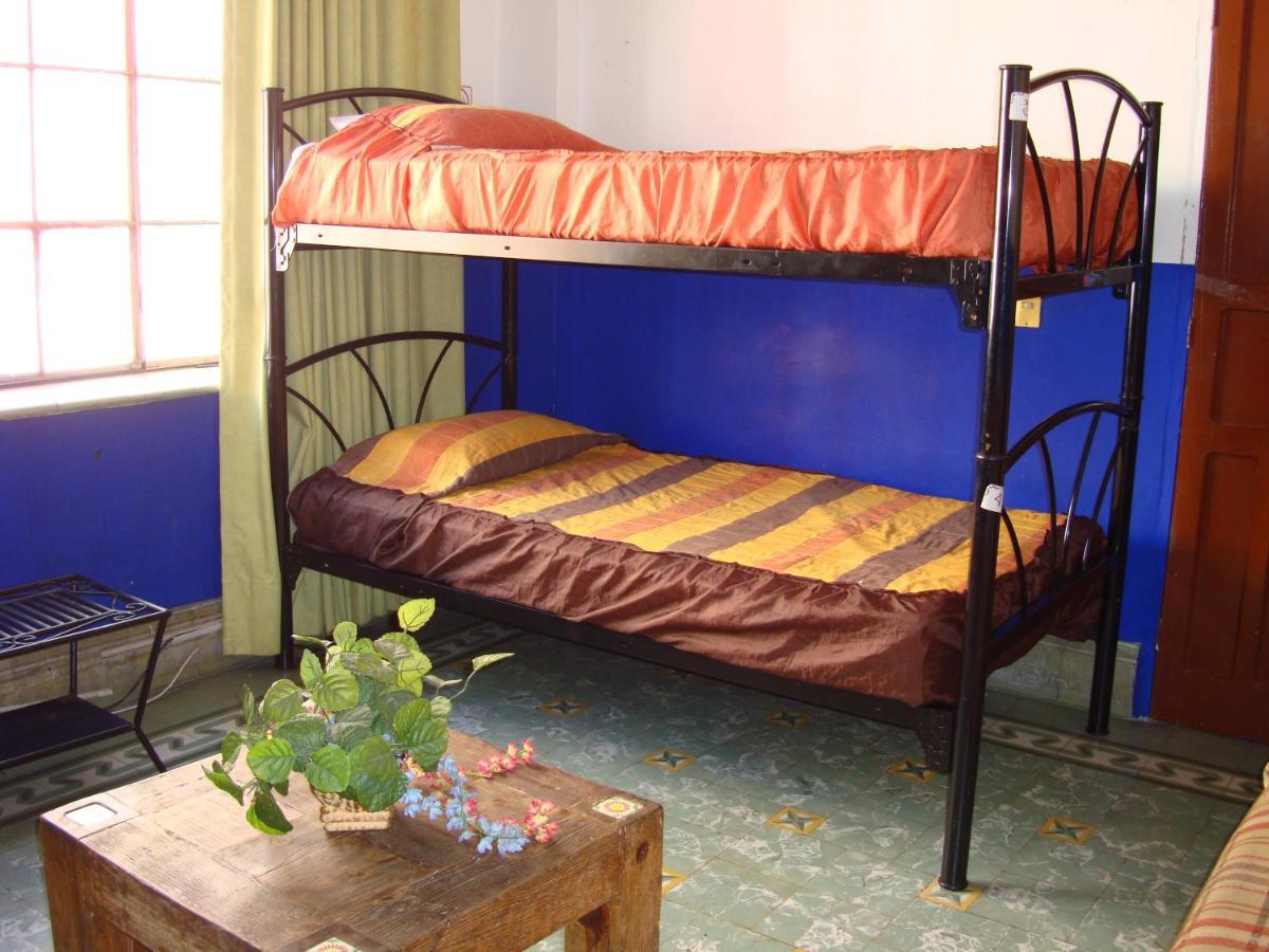 Hostal La Casa Del Tio Гуанахуато Стая снимка